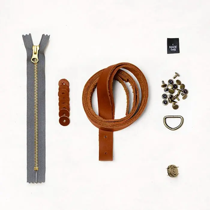 Oberlin Chestnut Leather Tote Kit 1